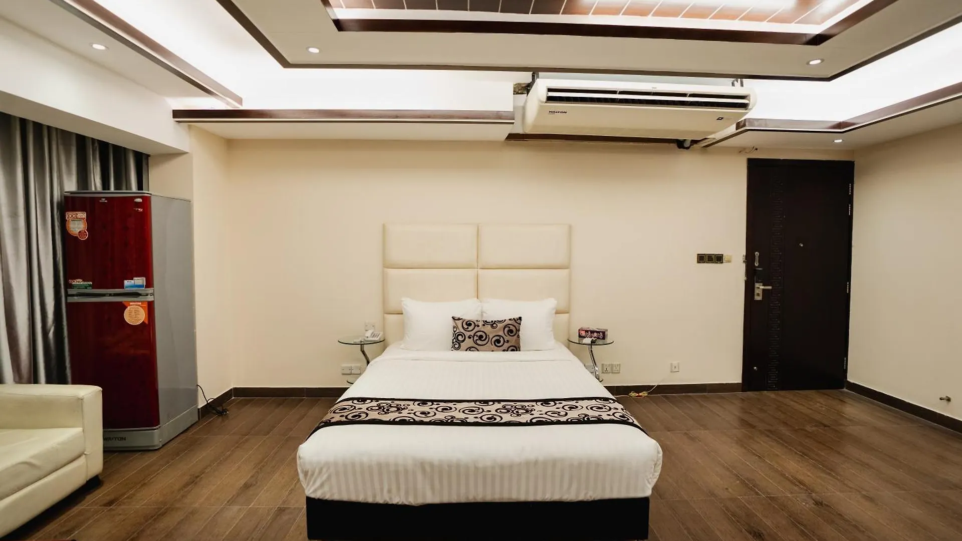 Royal Residence Dhaka Hotel