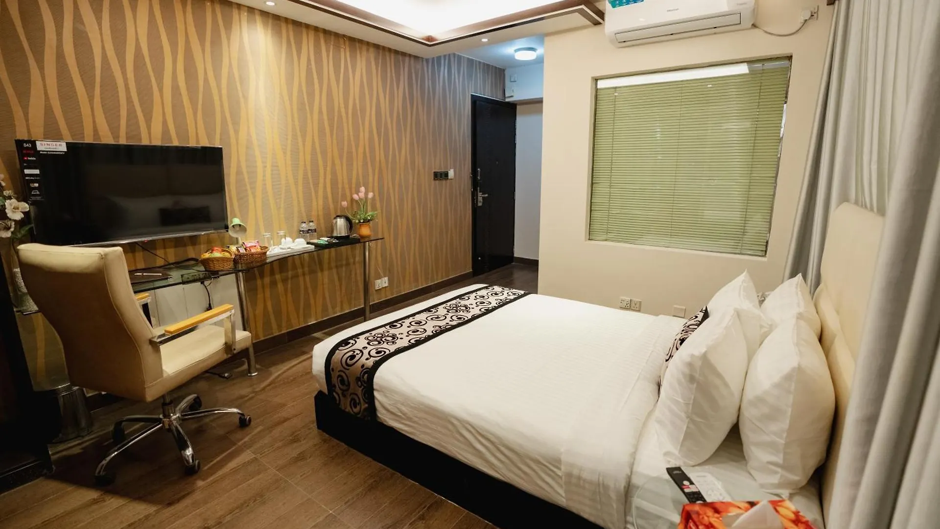 *** Hotel Royal Residence Dhaka Bangladesh