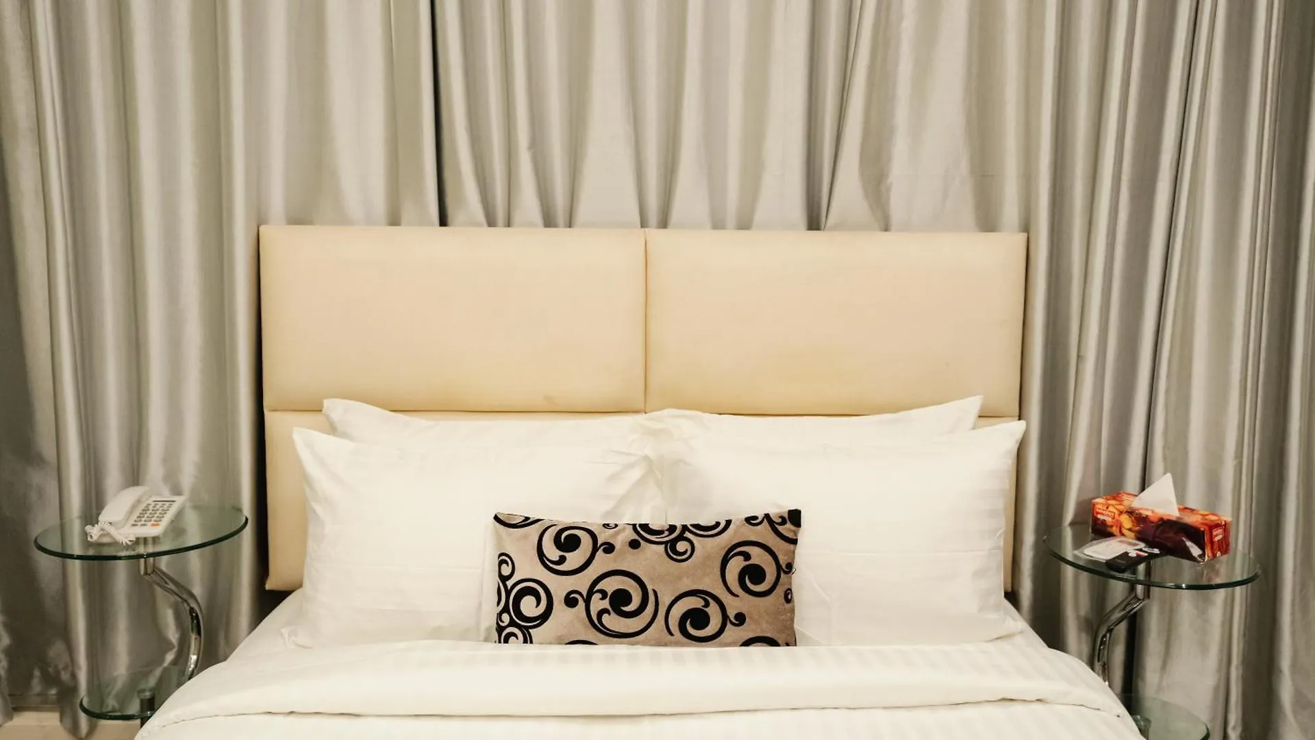Hotel Royal Residence Dhaka