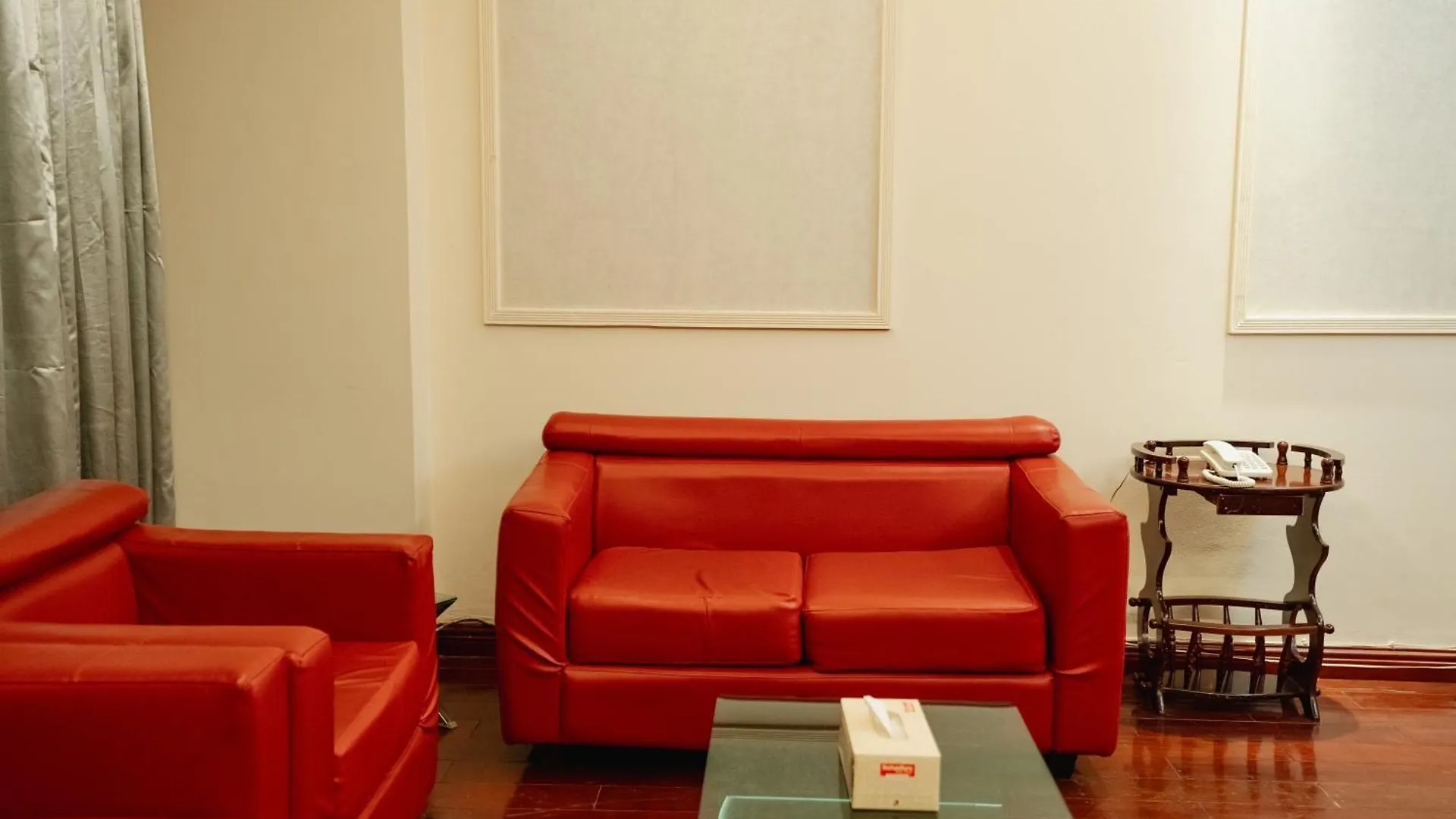 Royal Residence Dhaka 3*,