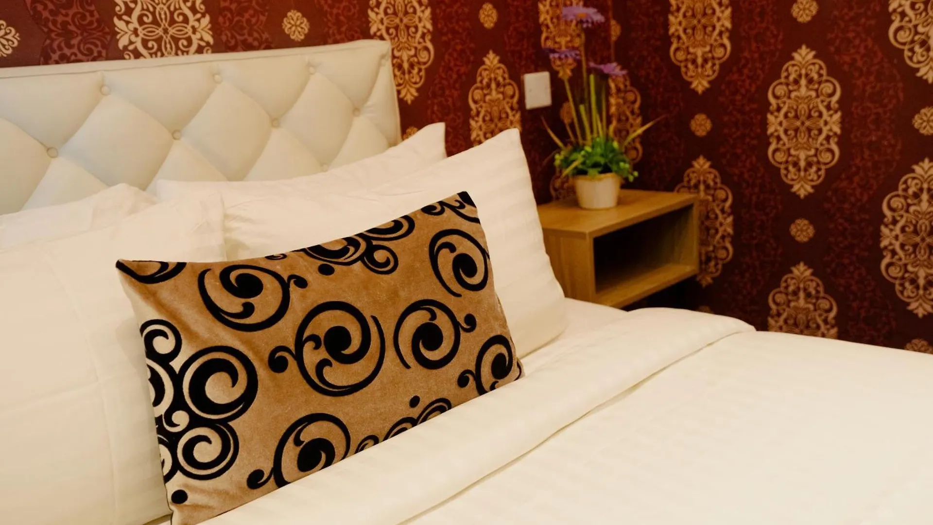 Royal Residence Dhaka Hotel